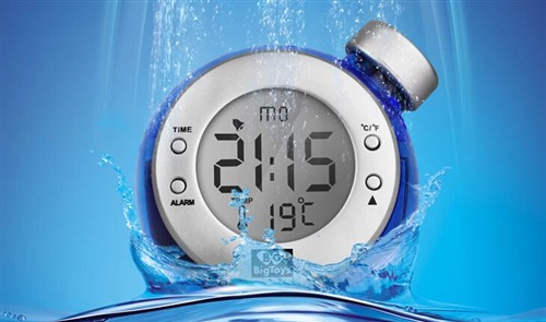 这一款木质时钟的设计非常简约,在整体的木质结构中透出的光线给人非常安静的感觉,除了时间外,它还能显示 ... 这一款木质时钟的设计非常简约,在整体的木质结构中透出的光线给人非常安静的感觉,除了时间外,它还能显示 ...