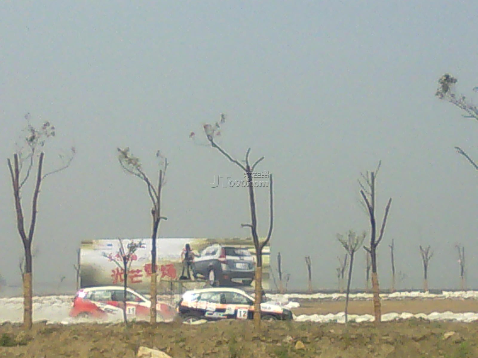 201105061839.jpg