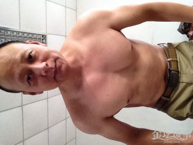 140014h8zn1chnc7rdoocm.jpg